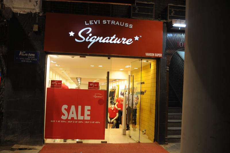 Levi’s Signature store