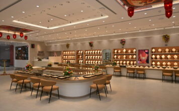 P N Gadgil & Sons opens new store at Amanora Mall, Pune