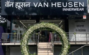 Van Heusen Innerwear opens new store in Karad, Maharashtra